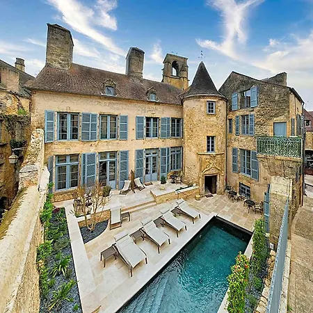 Hotel Le Petit Manoir