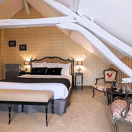 Hotel Le Petit Manoir