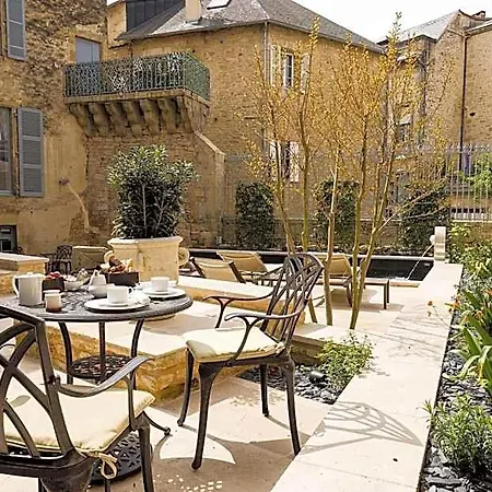 Le Petit Manoir 4* Sarlat