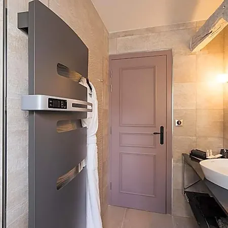 Hotel Le Petit Manoir
