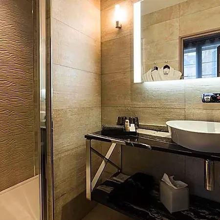 Le Petit Manoir 4*